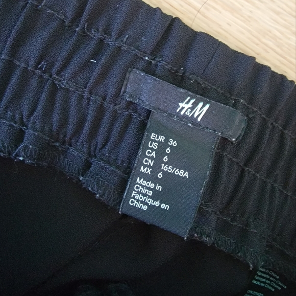 Sporty pants - Picture 3 of 3